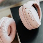 Riscos e Realidade: O Que a Ciência Sabe Sobre Fones Bluetooth e Saúde